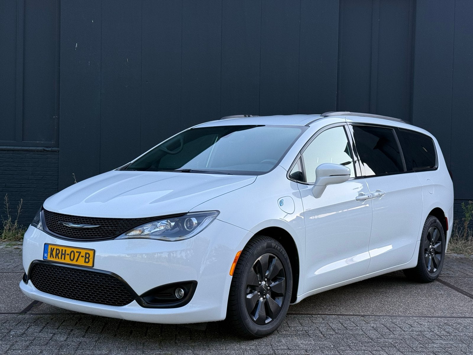 Chrysler Pacifica S Hybrid 2020, Auto's, Chrysler, 263 pk, Wit, Leder, Bedrijf