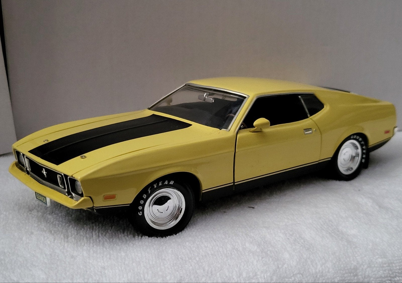 '73 Ford Mustang Mach I Eleanor 1/18 Gone in 60 seconds Ertl, Ophalen of Verzenden, Nieuw, Auto, ERTL