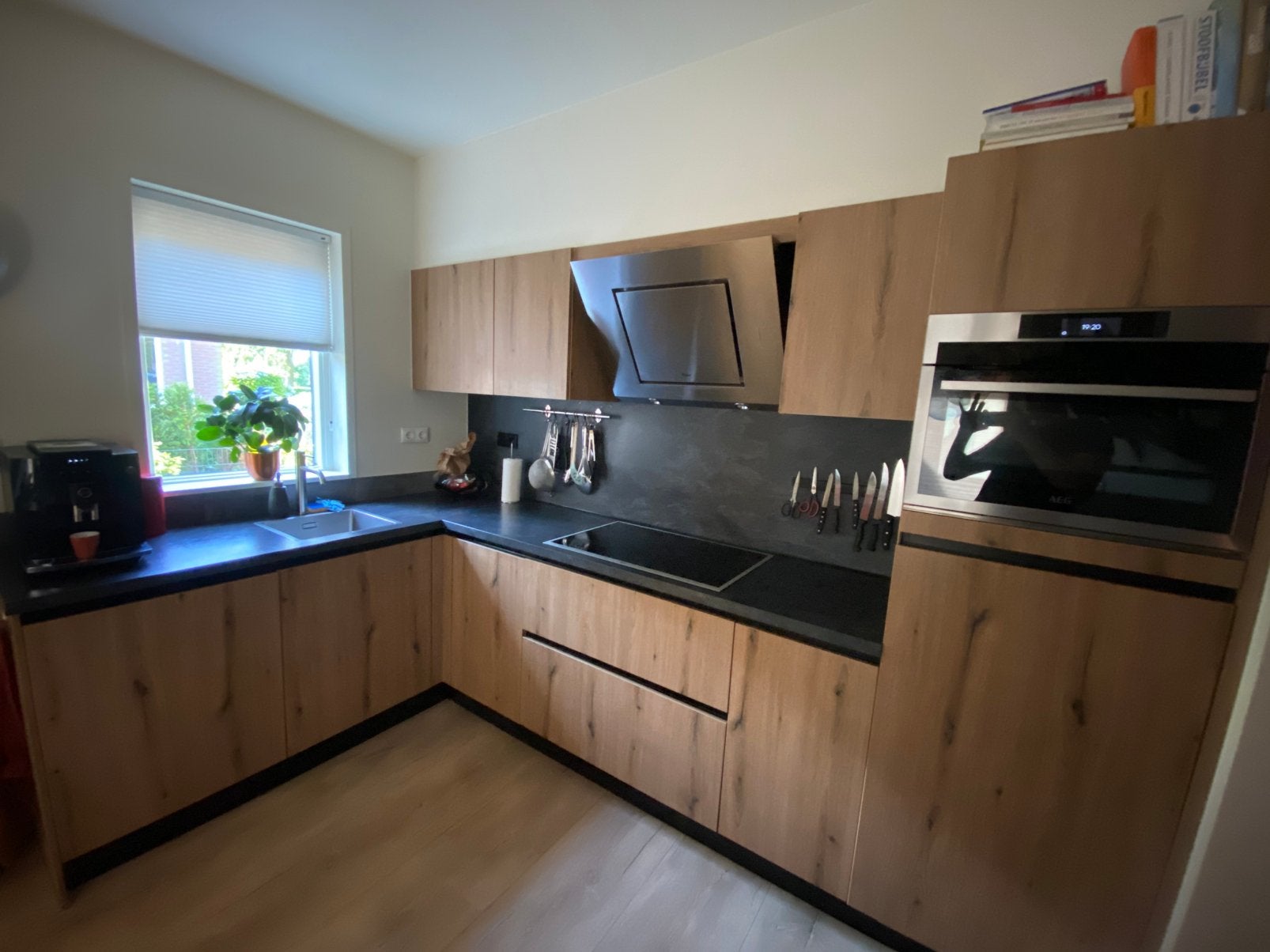 Hoek keuken, Huis en Inrichting, Keuken | Complete keukens, Ophalen of Verzenden, Zo goed als nieuw, Kunststof, Hoekkeuken