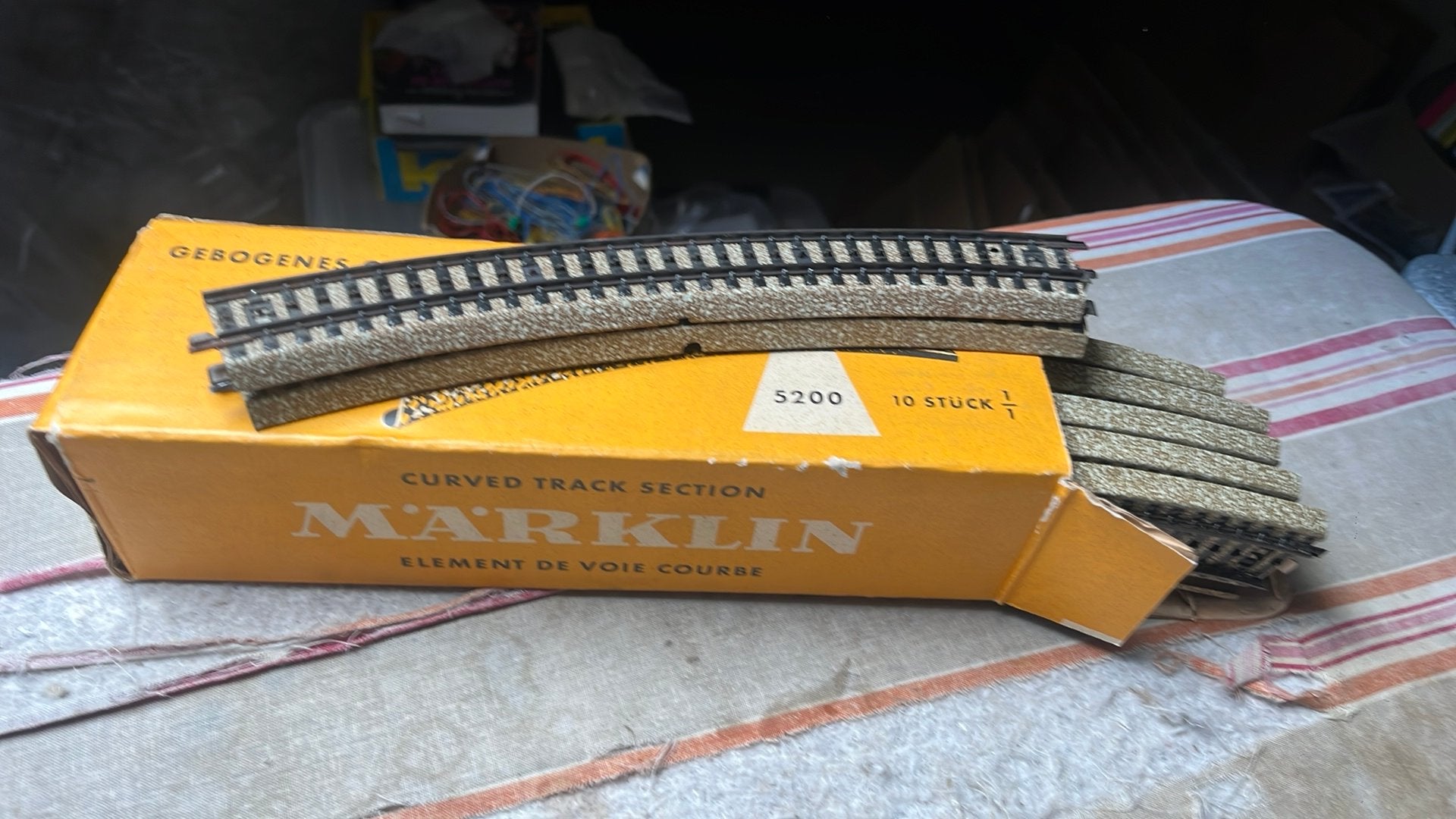 Te koop 12 grote gebogen rails van marklin 5200, Wisselstroom, Gebruikt, Rails, Ophalen of Verzenden