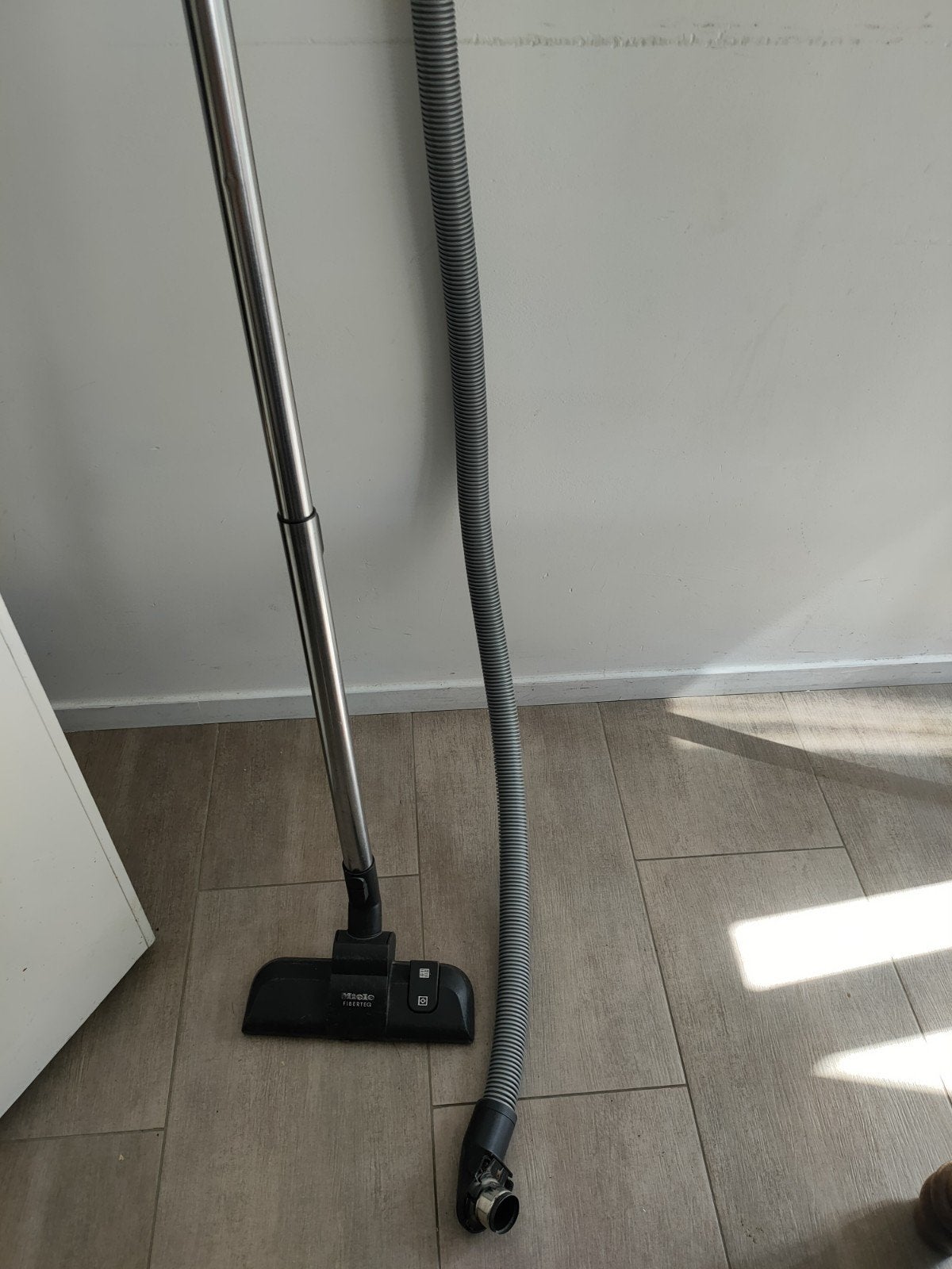 Miele stofzuiger slang met stang, Ophalen, 1200 tot 1600 watt