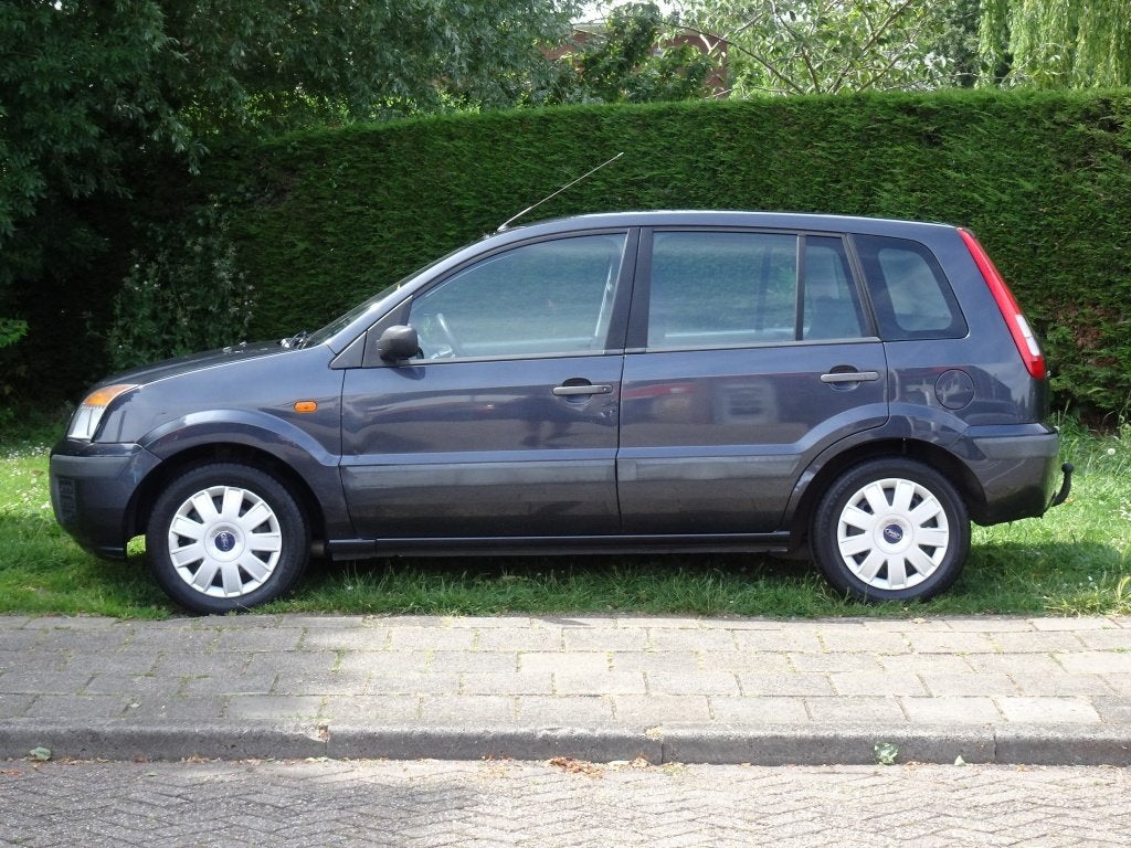 Ford Fusion 1.4 Champion met Airco en Trekhaak (bj 2006), Auto's, Ford, Keurmerk '100% Onderhouden', Gebruikt, 49 €/maand, Origineel Nederlands