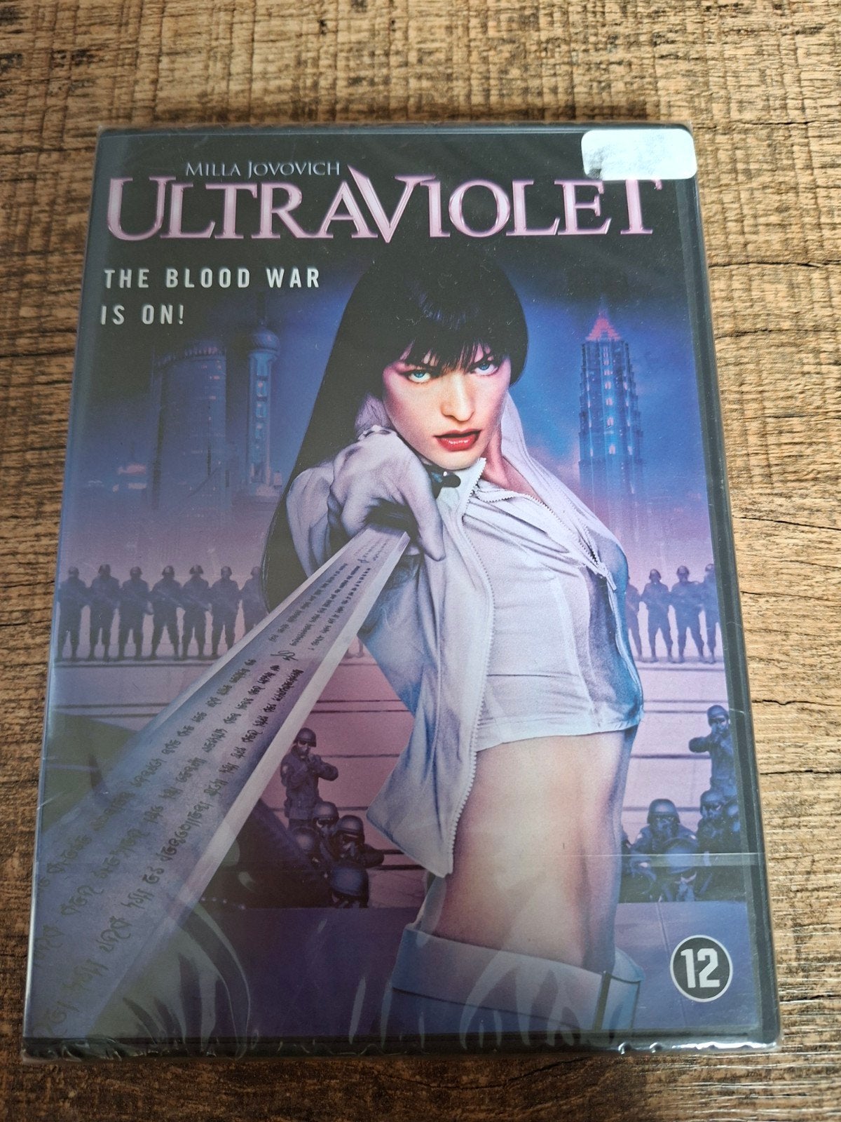 Ultraviolet - The Blood War Is On! (DVD), Bonusmateriaal, Engels, Actiethriller, Ophalen of Verzenden