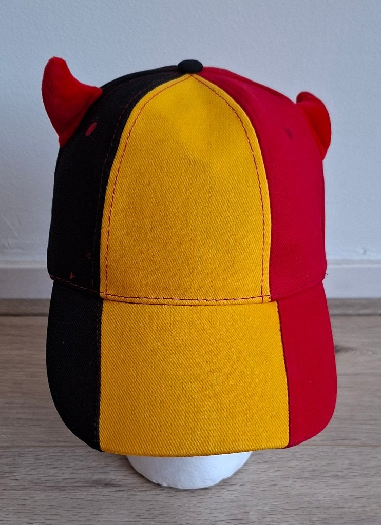 Cap Belgie, Ophalen of Verzenden, Zo goed als nieuw, Buitenlandse clubs, Pet of Muts