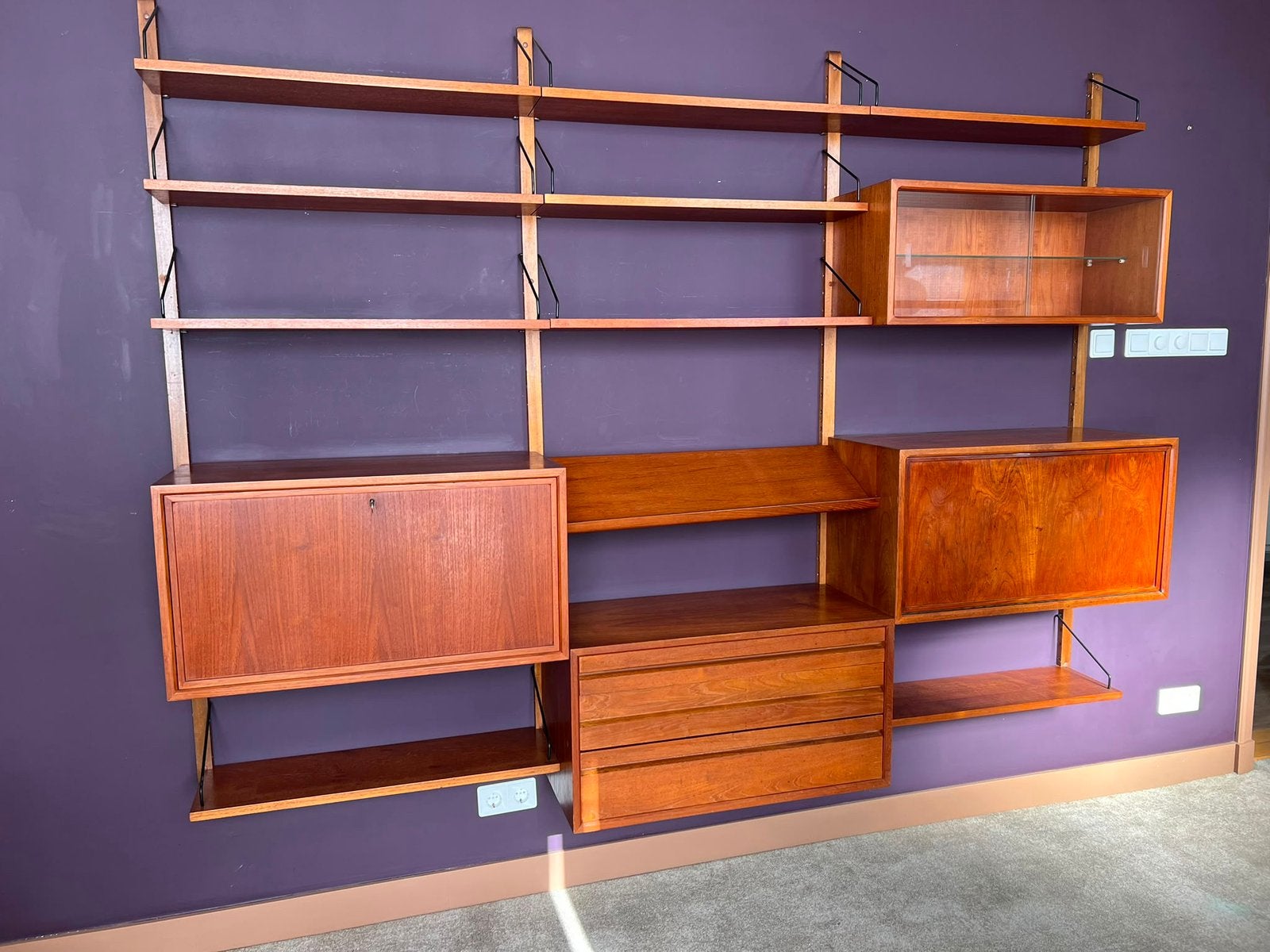 Royal Wandsysteem van Poul Cadovius voor Cado, 1960s, Ophalen, Gebruikt, Teakhout, Met deur(en)