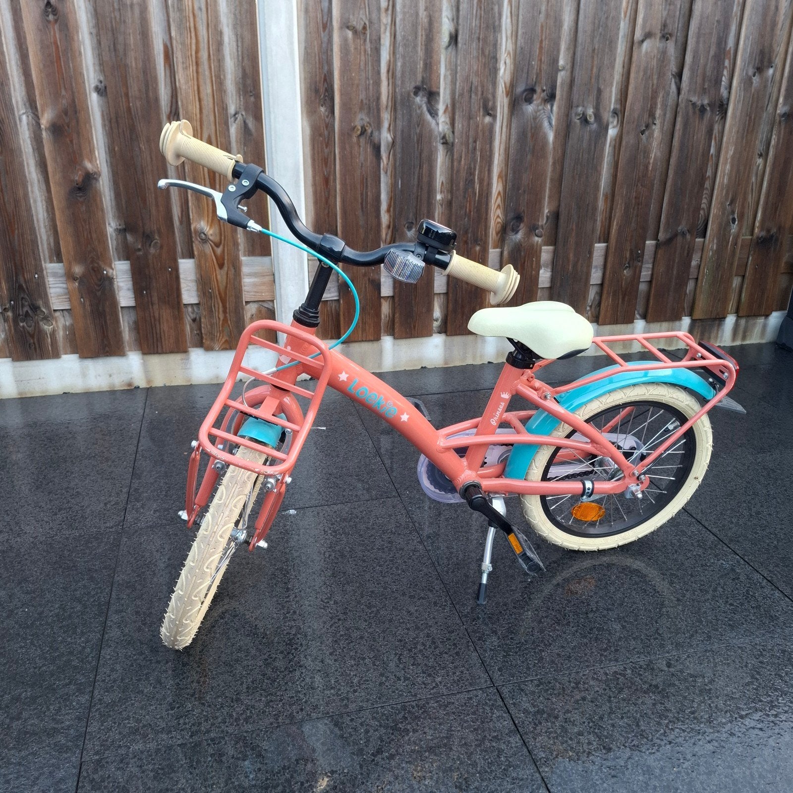 Kinderfiets 16 inch - Roze/Blauw - Zo goed als nieuw, Fietsen en Brommers, Ophalen, Terugtraprem, Onbekend, Minder dan 16 inch