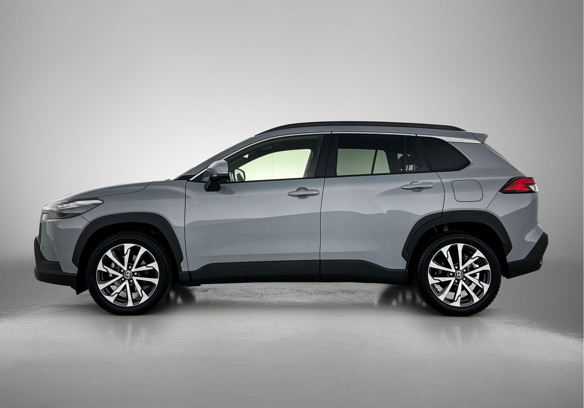 Toyota Corolla Cross Hybrid 140 Style | BTW voertuig | Apple, Auto's, Stof, Gebruikt, 4 cilinders, Origineel Nederlands