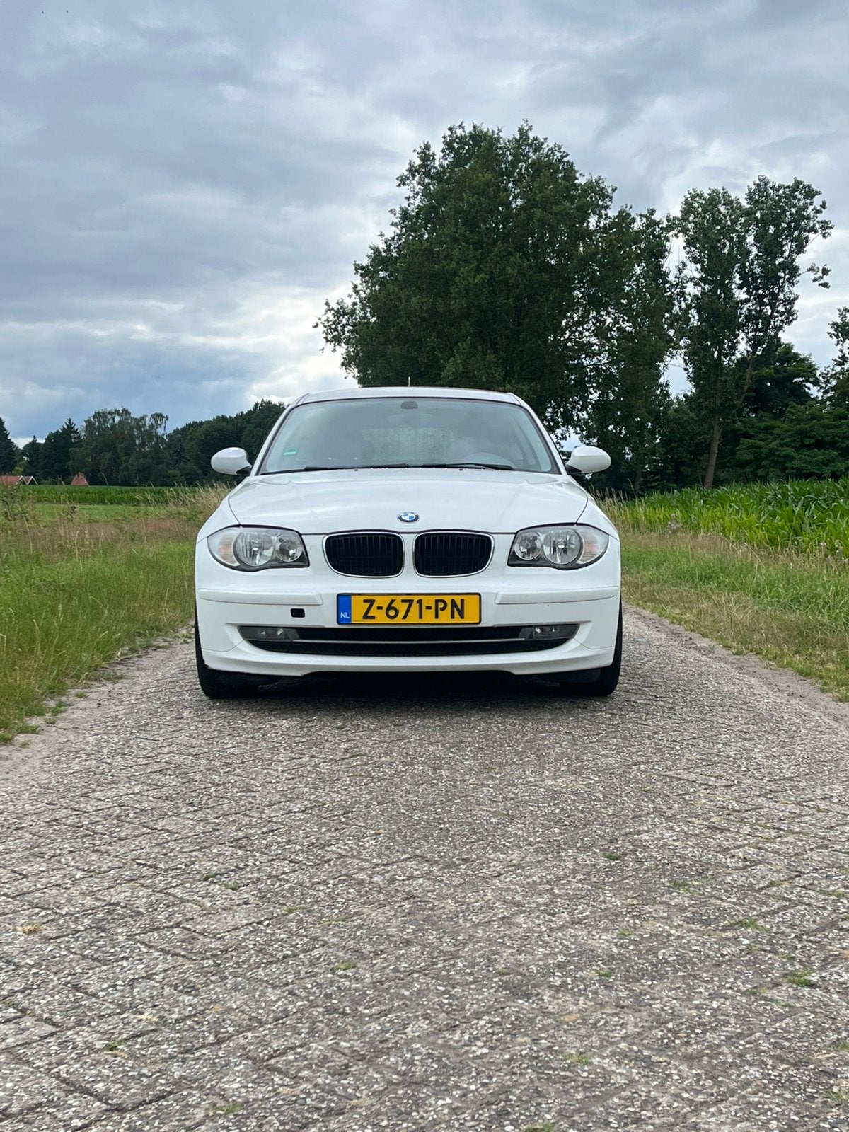 BMW 1-Serie 1.6 I 116 3DR 2008 Wit  !!! Nieuwe motor, 1-Serie, Achterwielaandrijving, 1599 cc, 4 cilinders