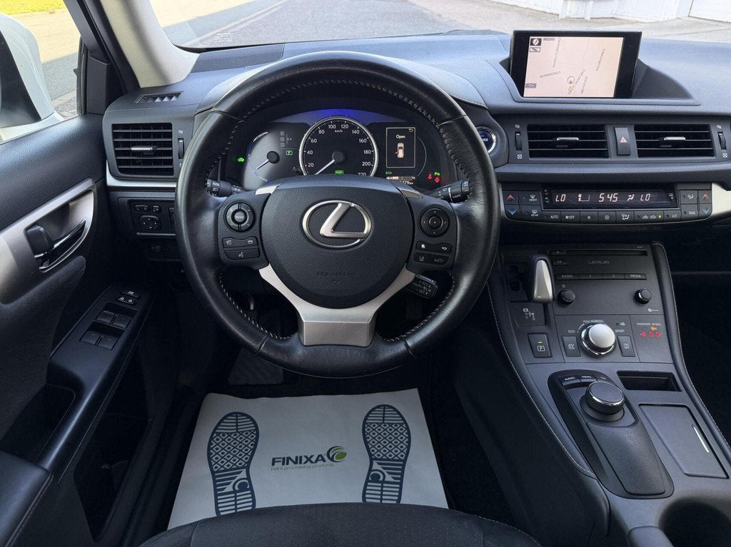 Lexus CT 200h Sport Edition - FACELIFT/ACC/NAVI/LED/NAP, Auto's, Lexus, 136 pk, Gebruikt, Euro 6, Wit