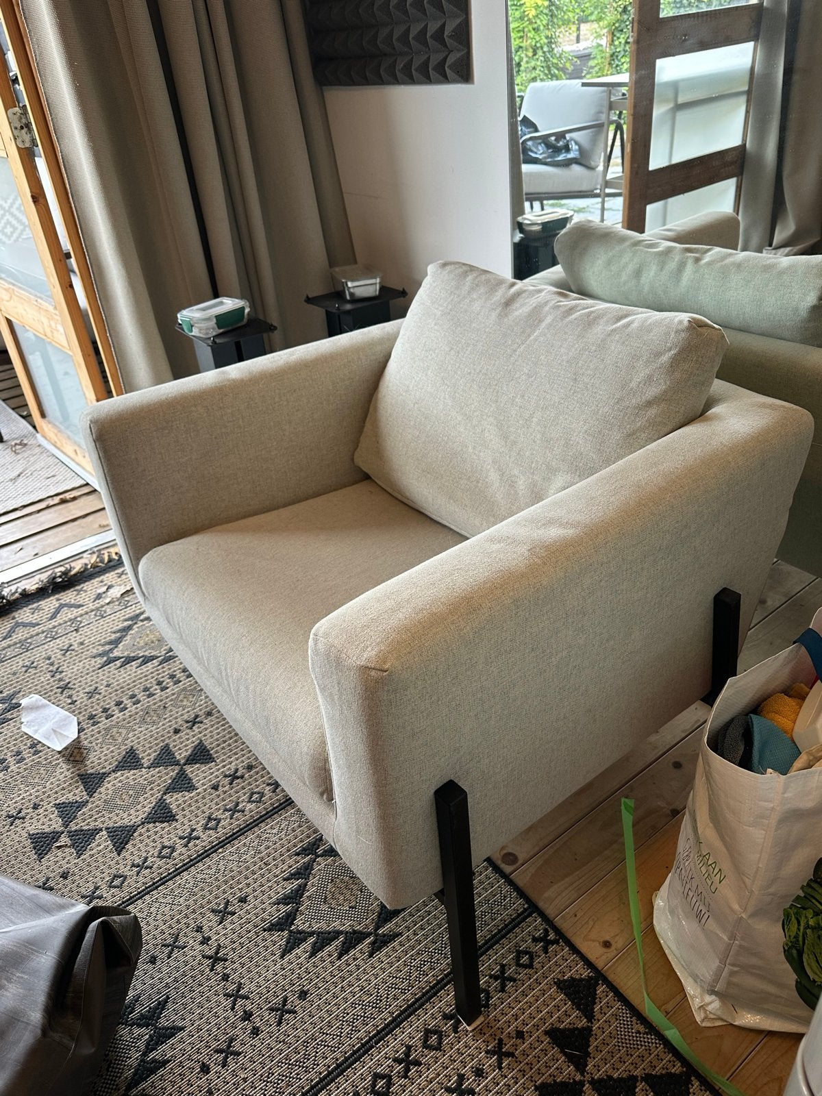 IKEA Koarp Fauteuil - Zo goed als nieuw met extra hoes, Huis en Inrichting, Ophalen, Zo goed als nieuw, Stof