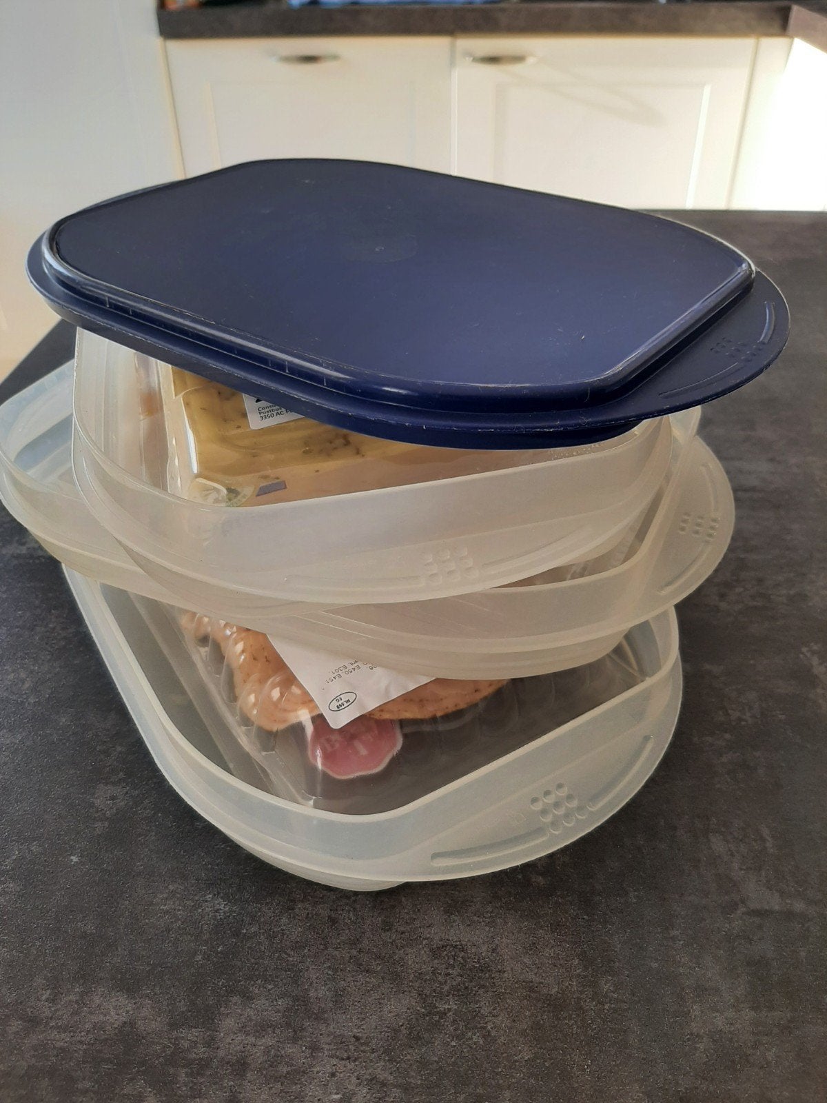 Tupperware stapeltrio 4 delig vleeswaren kaasplakken bakjes, Ophalen of Verzenden, Gebruikt, Overige typen