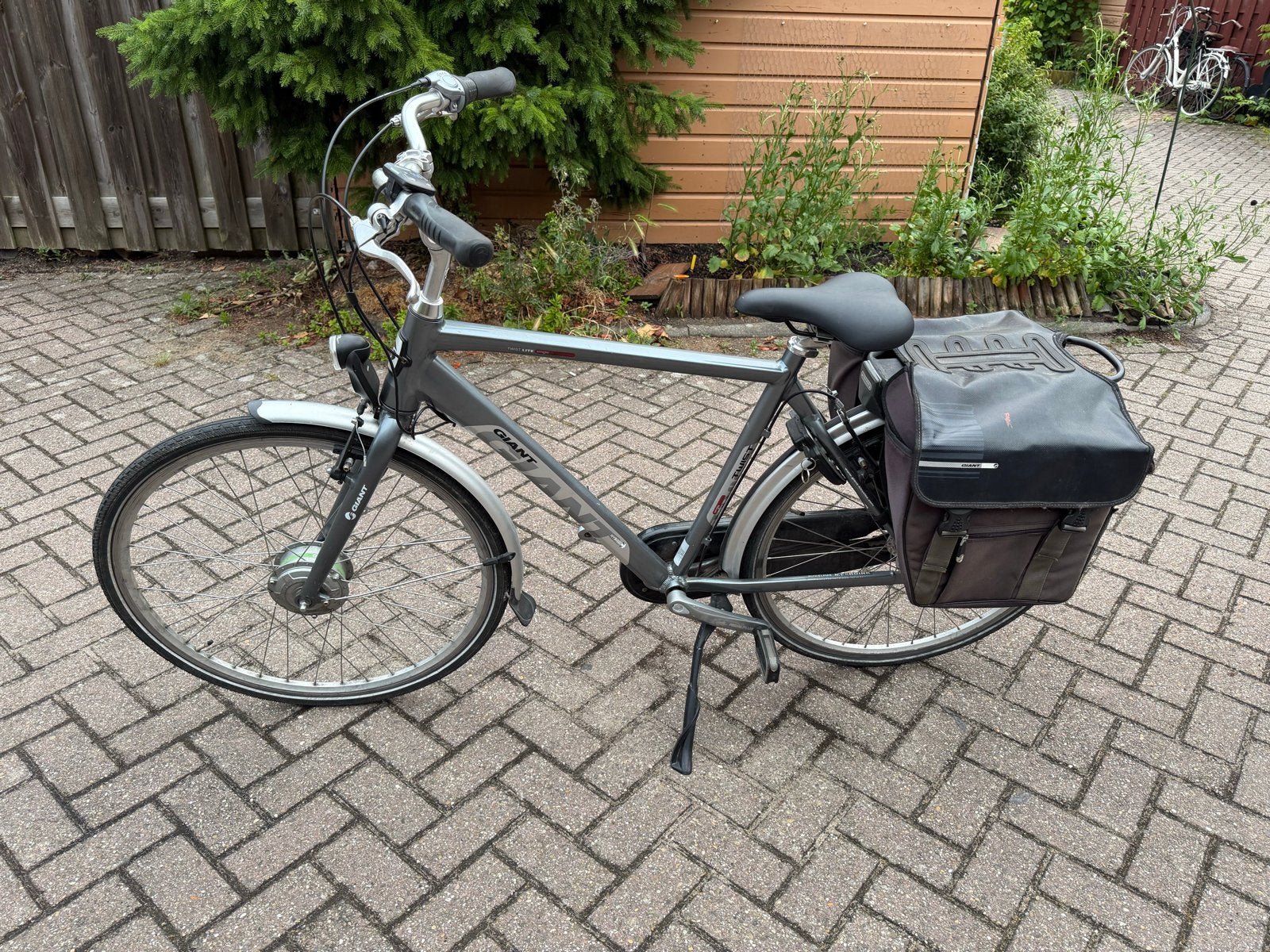 Giant Twist Single elektrische herenfiets 55cm, Fietsen en Brommers, Fietsen | Heren | Herenfietsen, Ophalen, Gebruikt, Velgrem