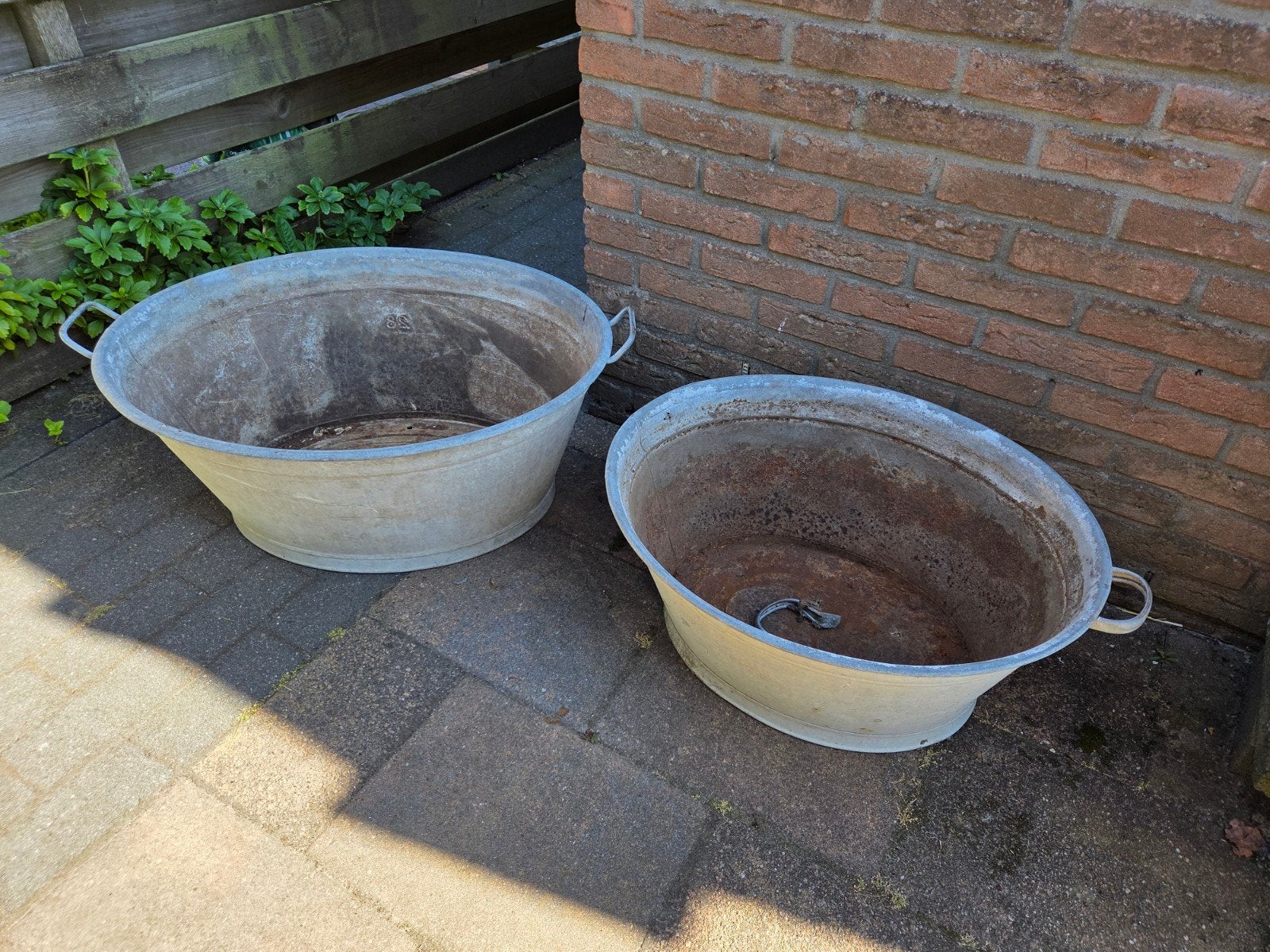 Set van 2 vintage zinken teilen - decoratief, Ophalen