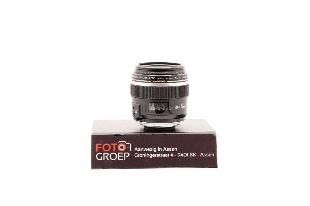 Canon EF-S 60mm F/2.8 Macro €235 (occasion - Assen), Foto-Groep, Gebruikt, Luttekepoortstraat 26 3841 AX Harderwijk, Ophalen of Verzenden