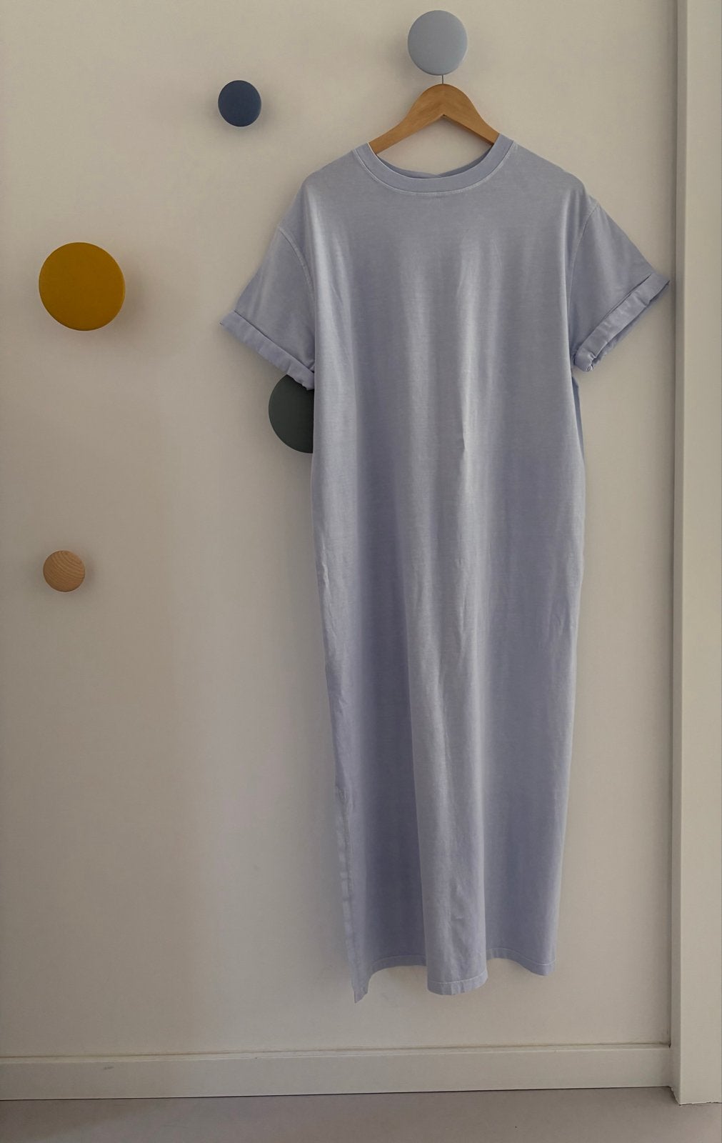 Nieuwe  T-shirt maxi jurk van Humanoid, maat S, lichtblauw, Kleding | Dames, Jurken, Blauw, Nieuw, Ophalen of Verzenden, Maat 36 (S)