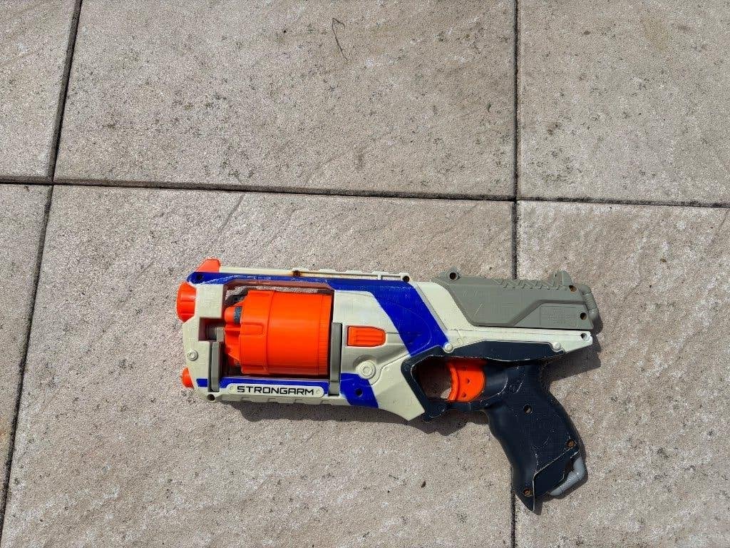 Nerf N-strike Elite Strongarm, Ophalen of Verzenden, Gebruikt