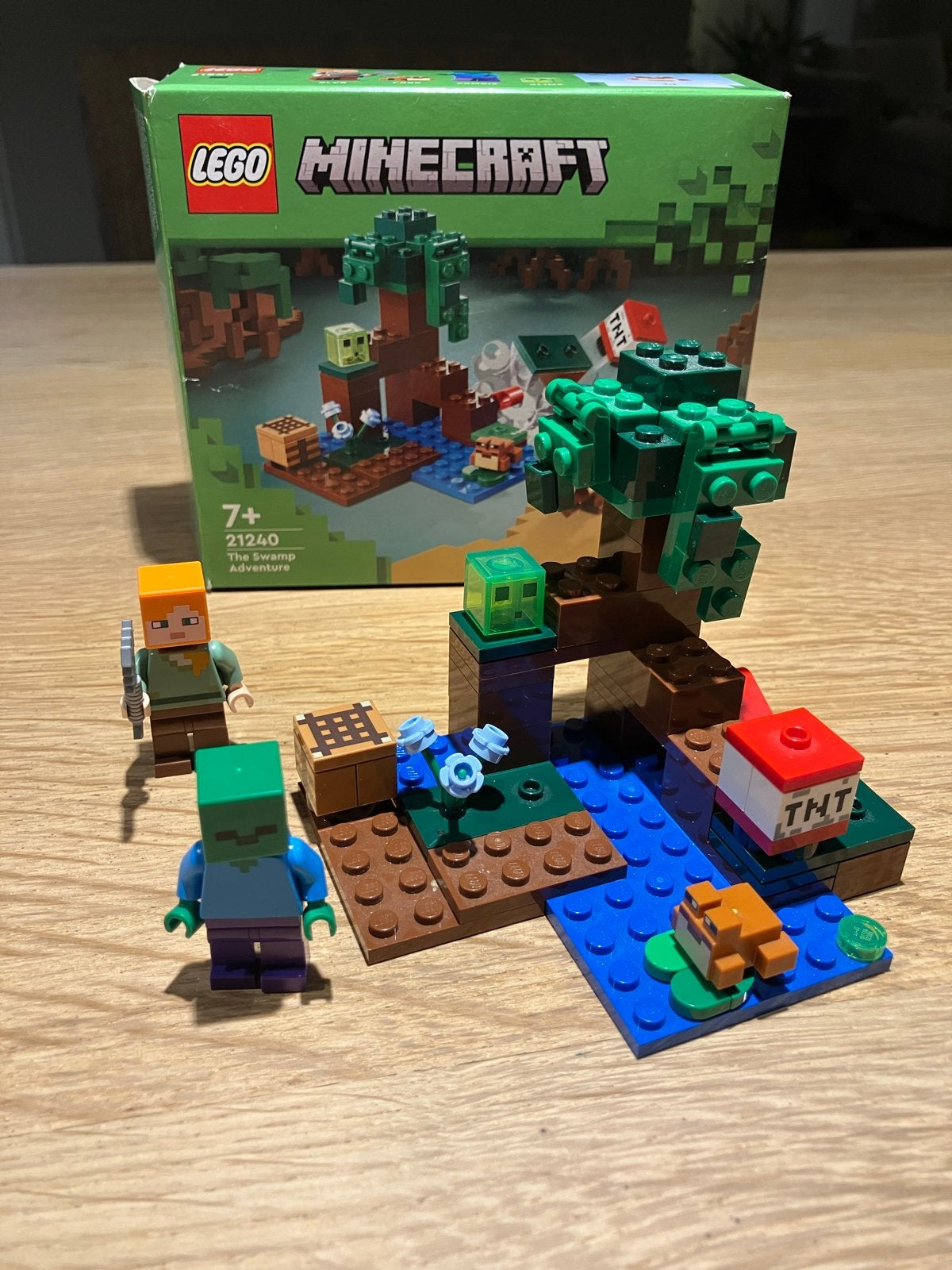 LEGO Minecraft 21240 Het Moerasavontuur, Minecraft, Lego, Ophalen of Verzenden, Zo goed als nieuw