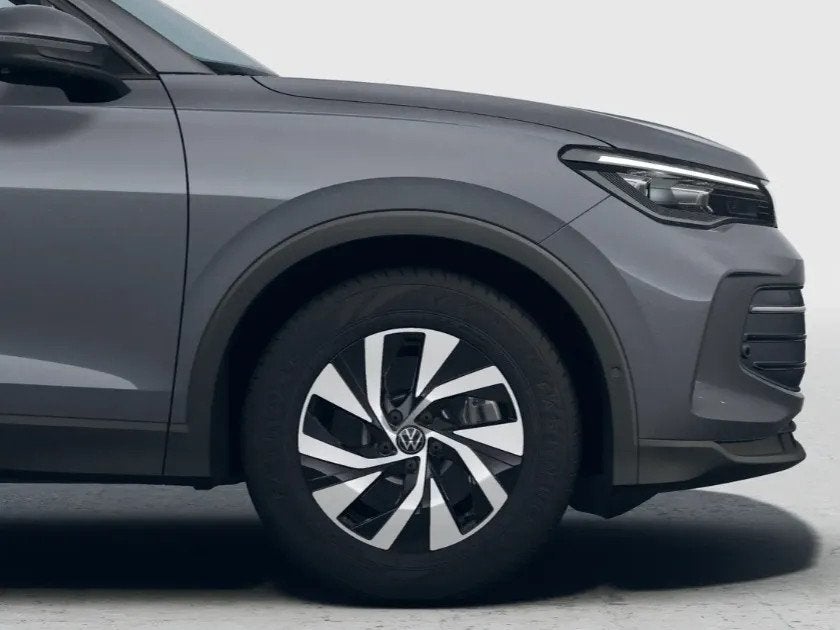 Volkswagen Tiguan Limited Edition 1.5 eHybrid 204 PK 6 versn, Automaat, Automatische klimaatregeling, 1498 cc, 1766 kg