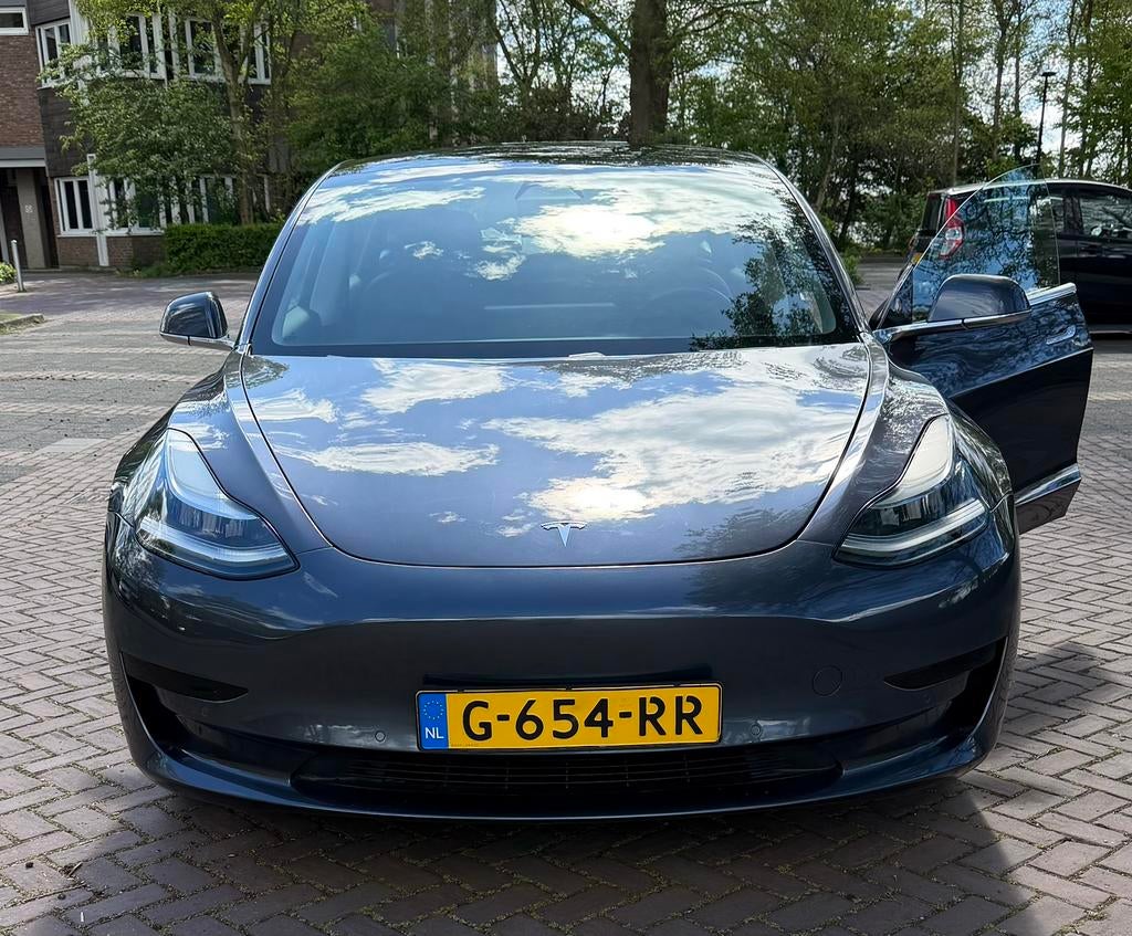 Tesla Model 3 2019 Grijs, Auto's, Tesla, Automaat, Origineel Nederlands, Elektrisch, Particulier