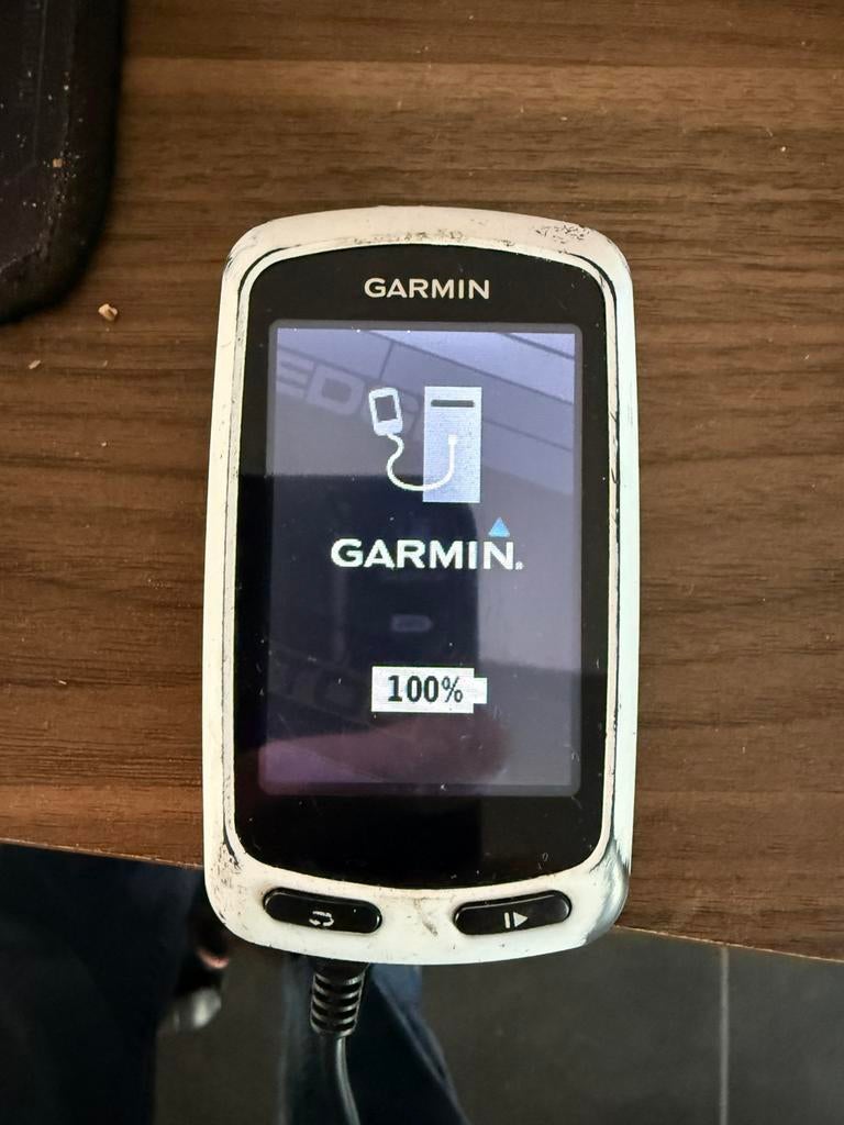 Garmin Edge touring, Fietsen en Brommers, Fietsaccessoires | Fietscomputers, Ophalen of Verzenden, GPS, Gebruikt