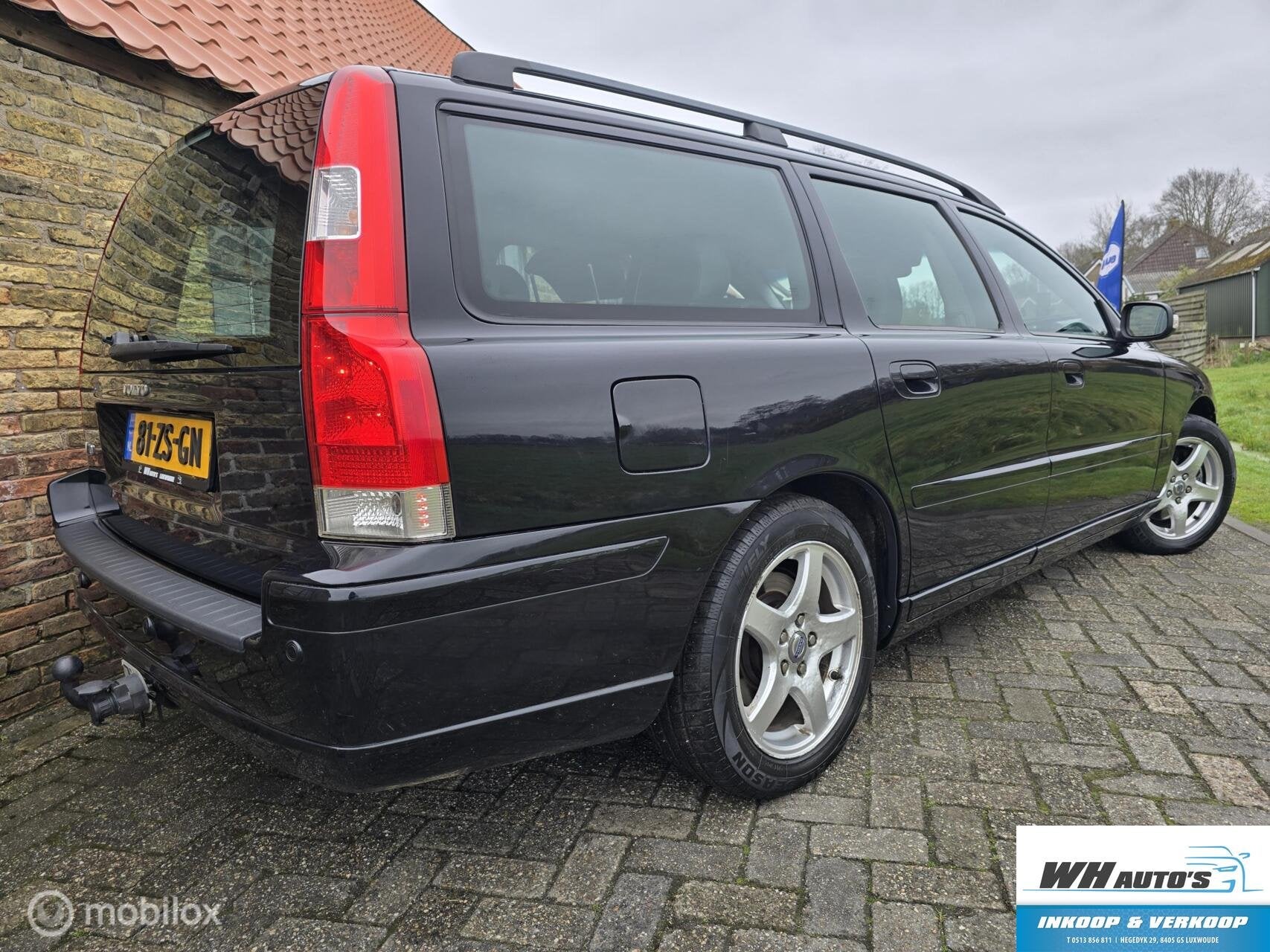 Volvo V70 2.4 Edition | Trekhaak, Zwart, 1470 kg, Euro 4, Geïmporteerd