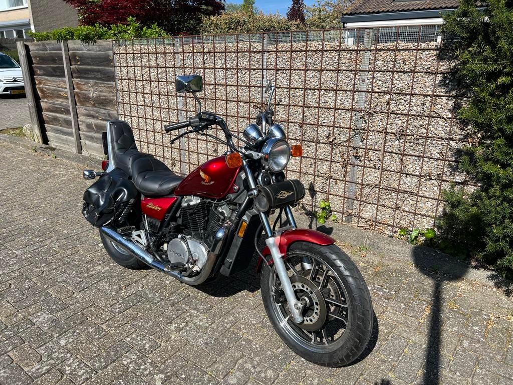 Honda Shadow VT700C Chopper - Klassieke stijl, comfortabel, Motoren, 2 cilinders, Gebruikt, Particulier, Meer dan 35 kW