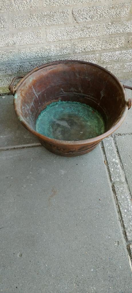 Koperen ketel of kuip., Ophalen