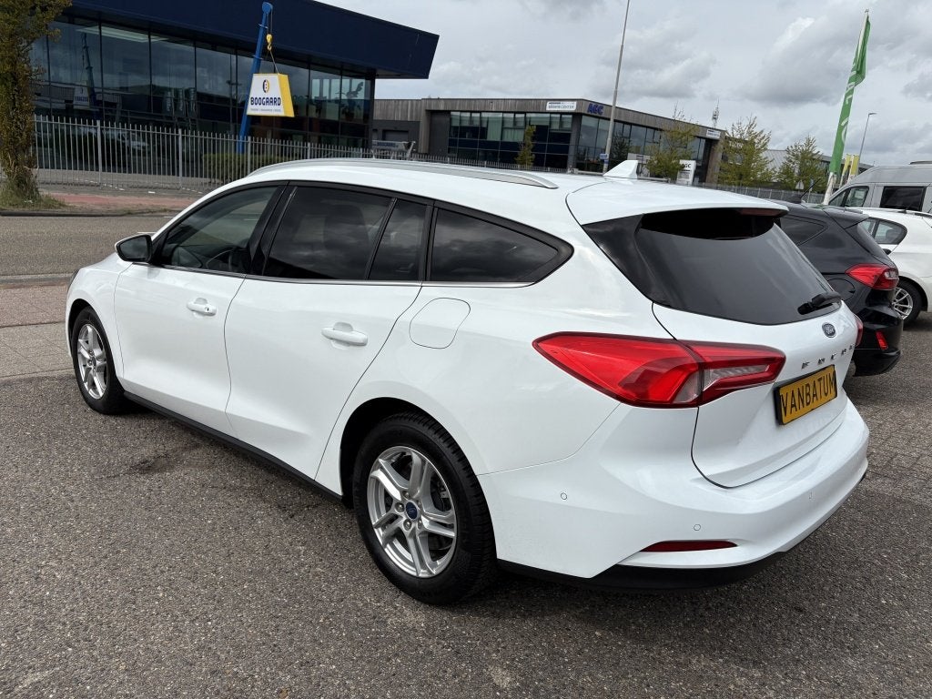 Ford FOCUS Wagon 1.0 EcoBoost Titanium Business (bj 2019), Auto's, Gebruikt, 1283 kg, Wit, Parkeerassistent