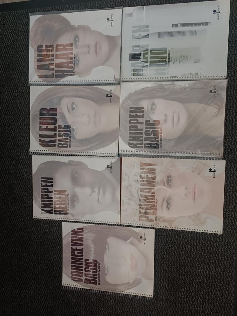 Pivot Point kappers boeken., Boeken, Ophalen of Verzenden, Beta, Zo goed als nieuw