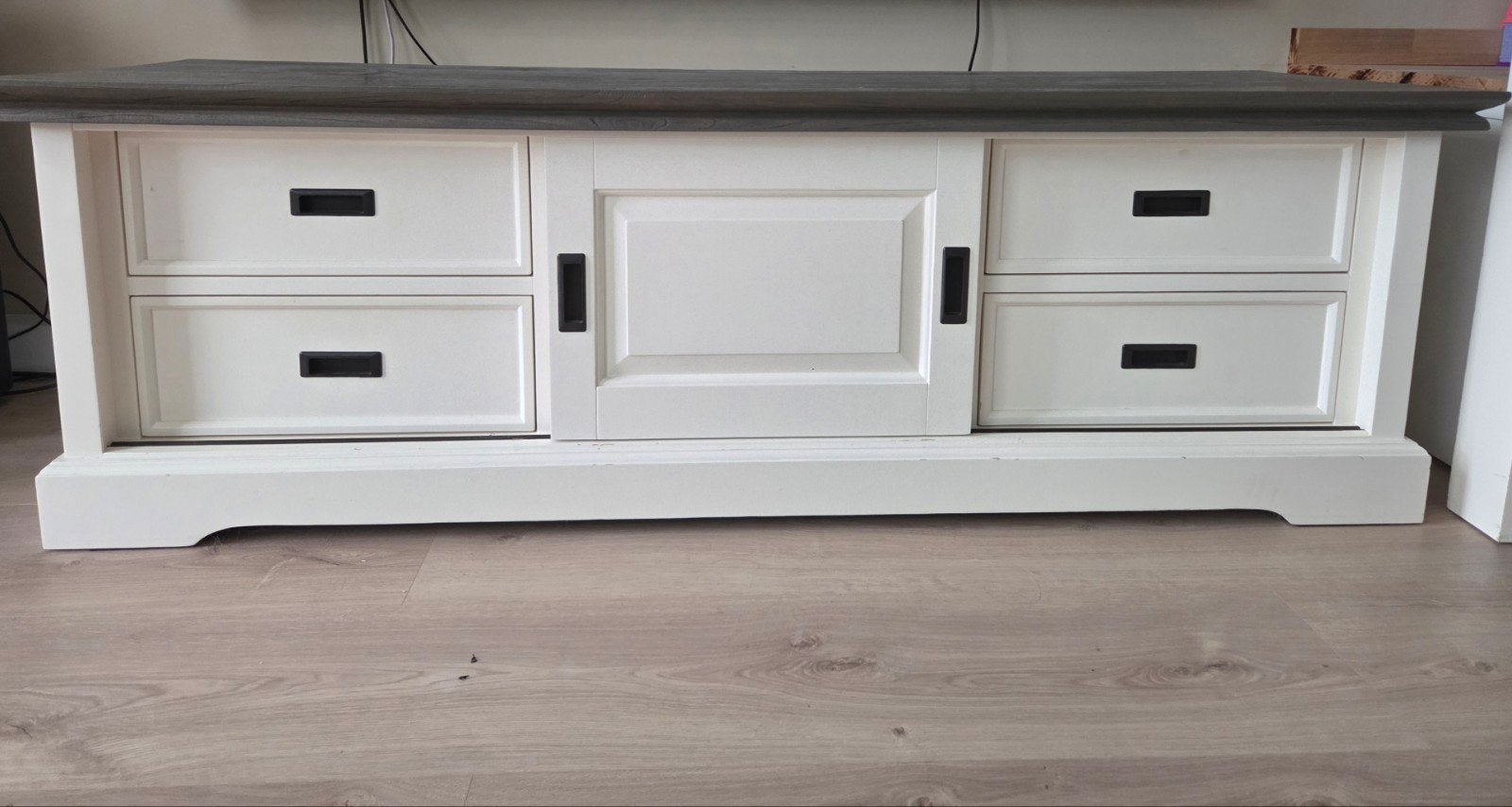TV-meubel, De Bommel: 'Riverwoods clear white/rustic grey', Ophalen, Gebruikt, 150 tot 200 cm, Landelijk