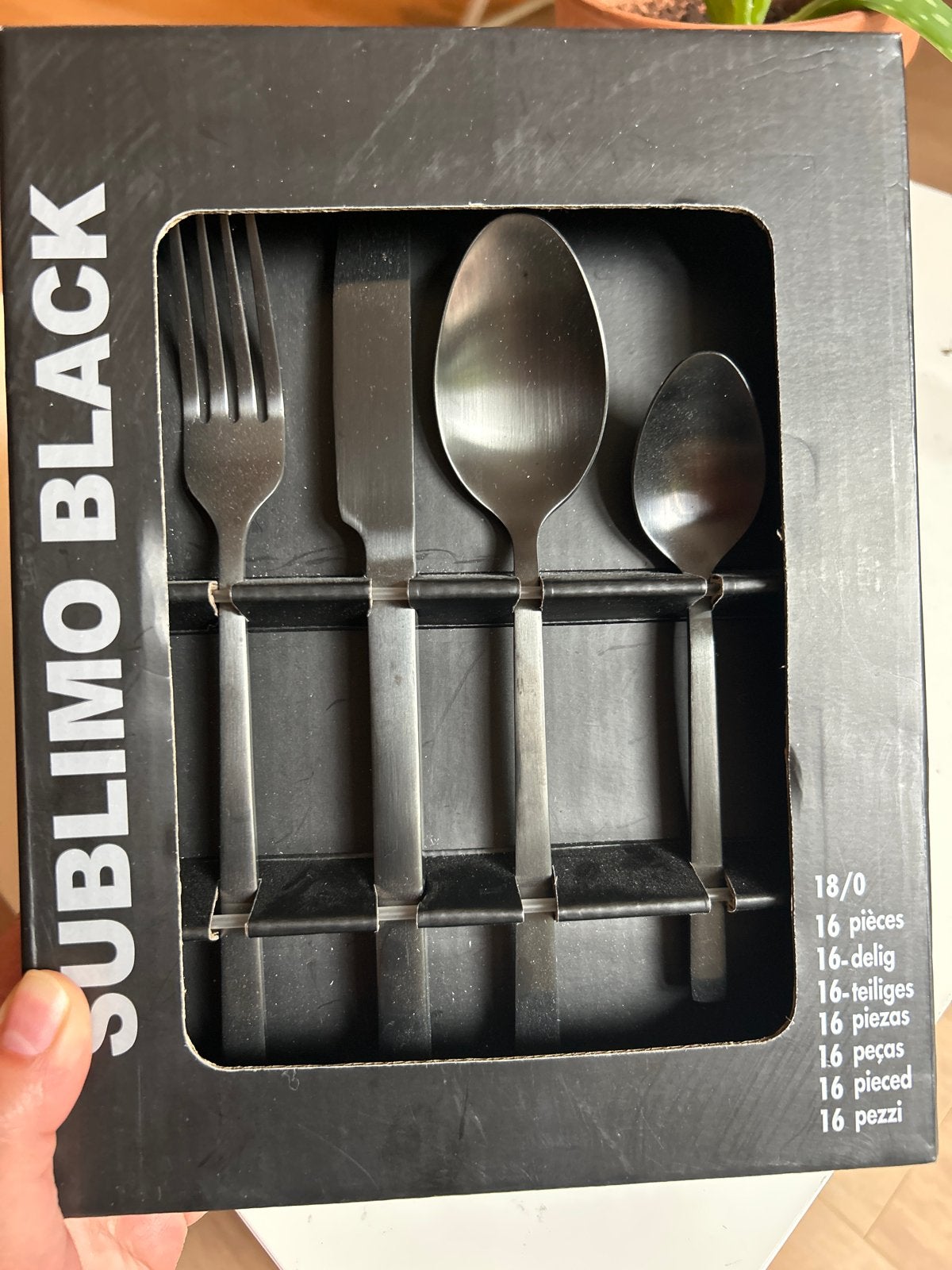 Sublimo Black 16-delig bestekset - Nieuw in verpakking, Ophalen of Verzenden, Nieuw, Rvs of Chroom, Bestekset