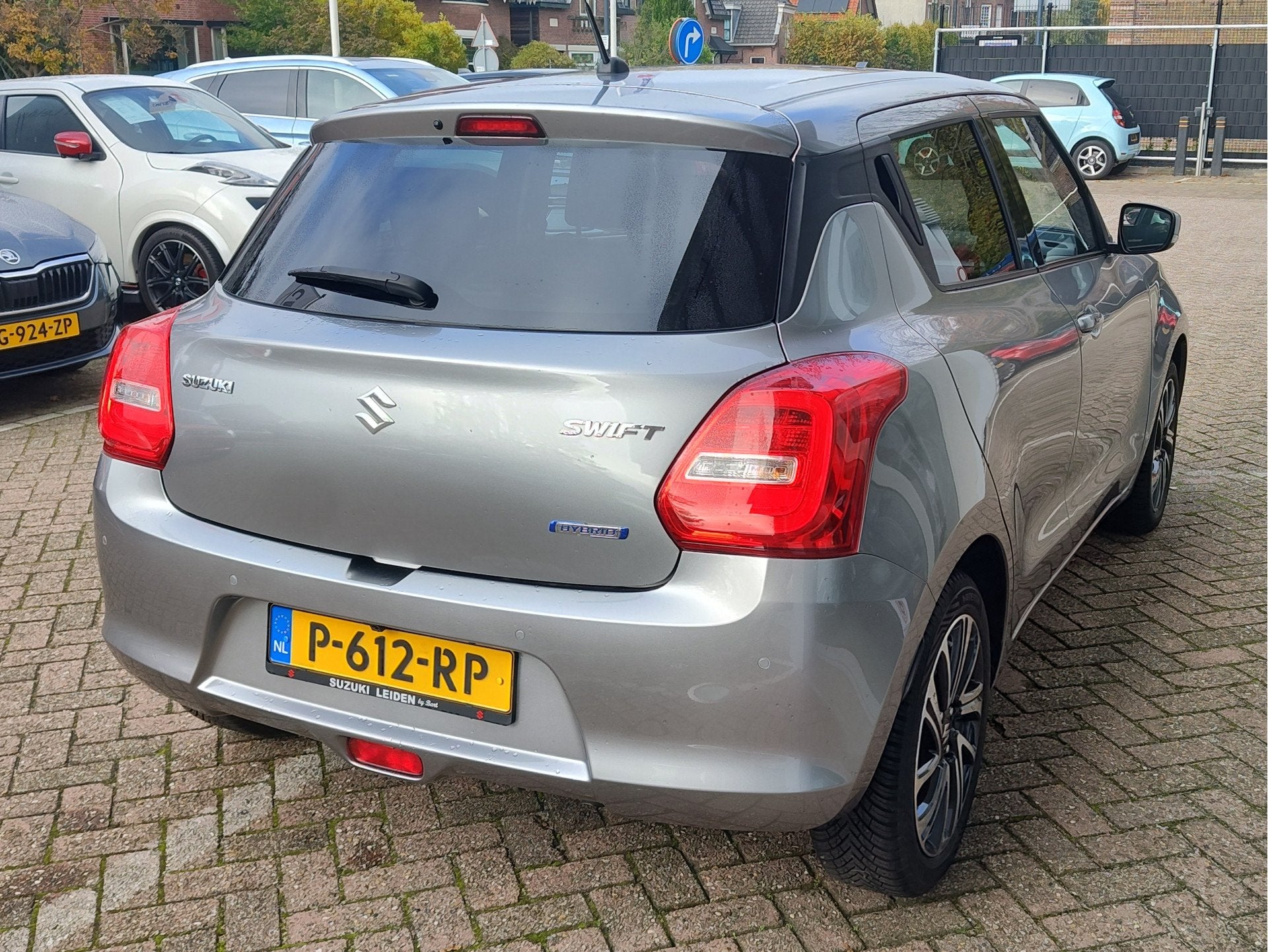 Suzuki Swift 1.2 STYLE SMART HYBRID AUTOMAAT Clima | Dodehoe, Auto's, Gebruikt, 4 cilinders, 400 kg, Swift