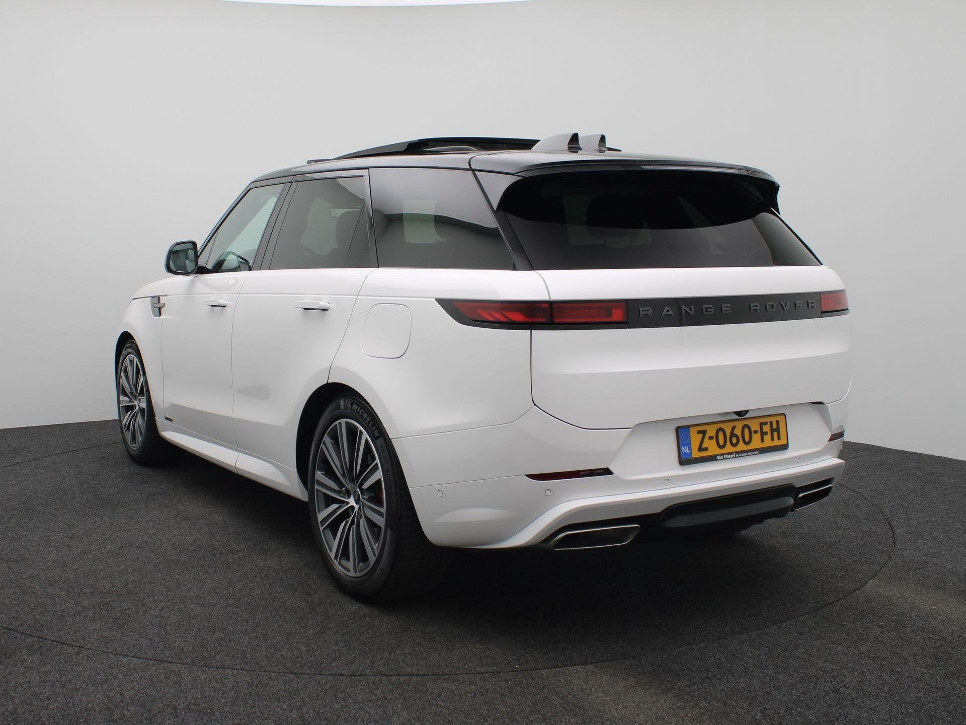 Land Rover Range Rover Sport 3.0 P550e Autobiography PHEV |, Auto's, Land Rover, Stof, Gebruikt, Euro 6, 3000 kg