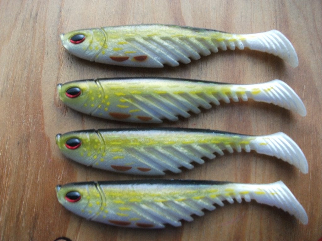 4 stuks Berkley Powerbait Giant Riple Shad / roofvis shad s, Watersport en Boten, Ophalen of Verzenden, Nieuw, Overige typen