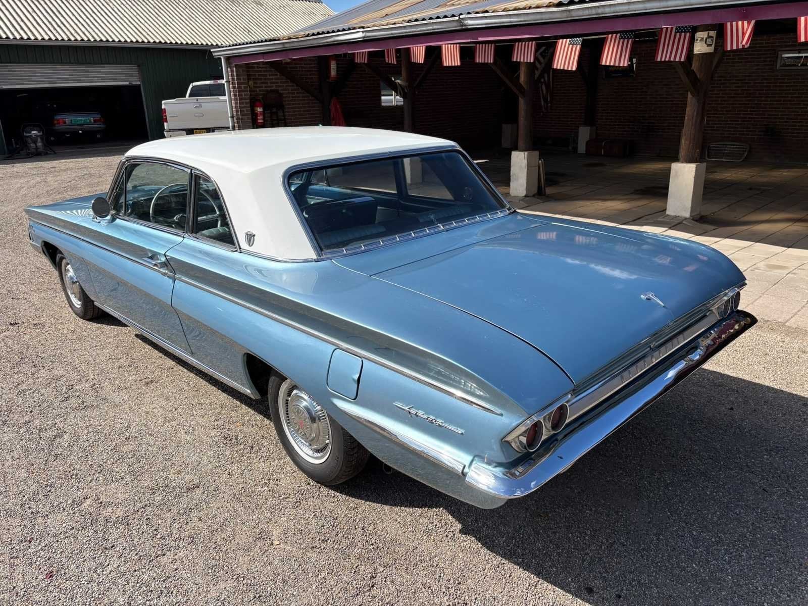 Oldsmobile Cutlass f85 Coupe 215 V8 - Oldtimer, foto 5