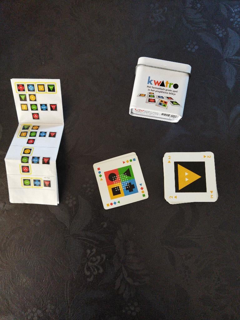 Kwatro, Een of twee spelers, Ophalen of Verzenden, Zo goed als nieuw, White Goblin Games