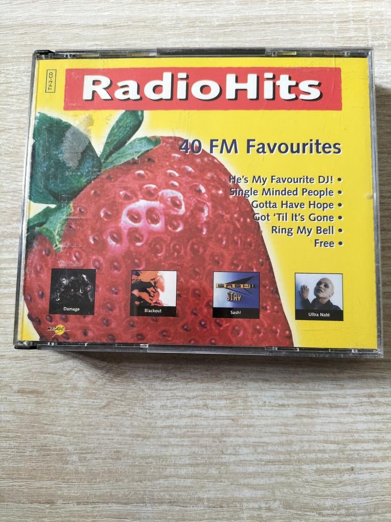 Radiohits 2 cd box, Ophalen of Verzenden, Pop