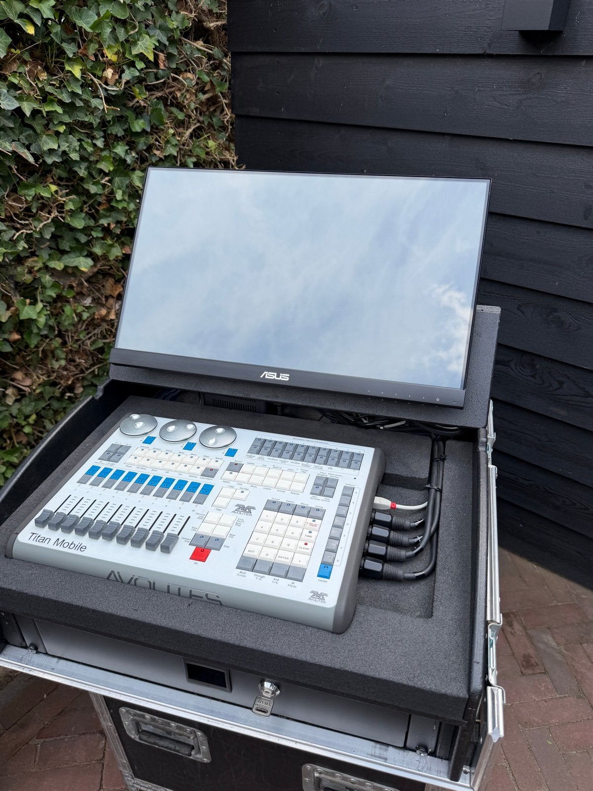 Avolites Titan Mobile met toebehoren, Ophalen, Gebruikt, Licht
