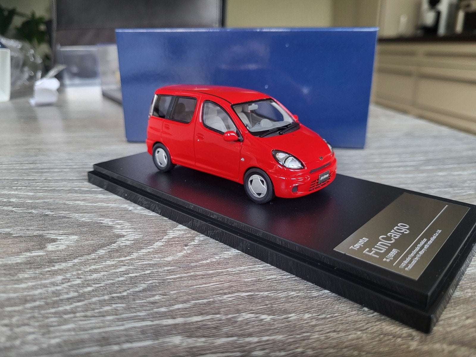 Toyota Yaris Verso schaal 1:43, Ophalen of Verzenden, Zo goed als nieuw, Auto, Overige merken