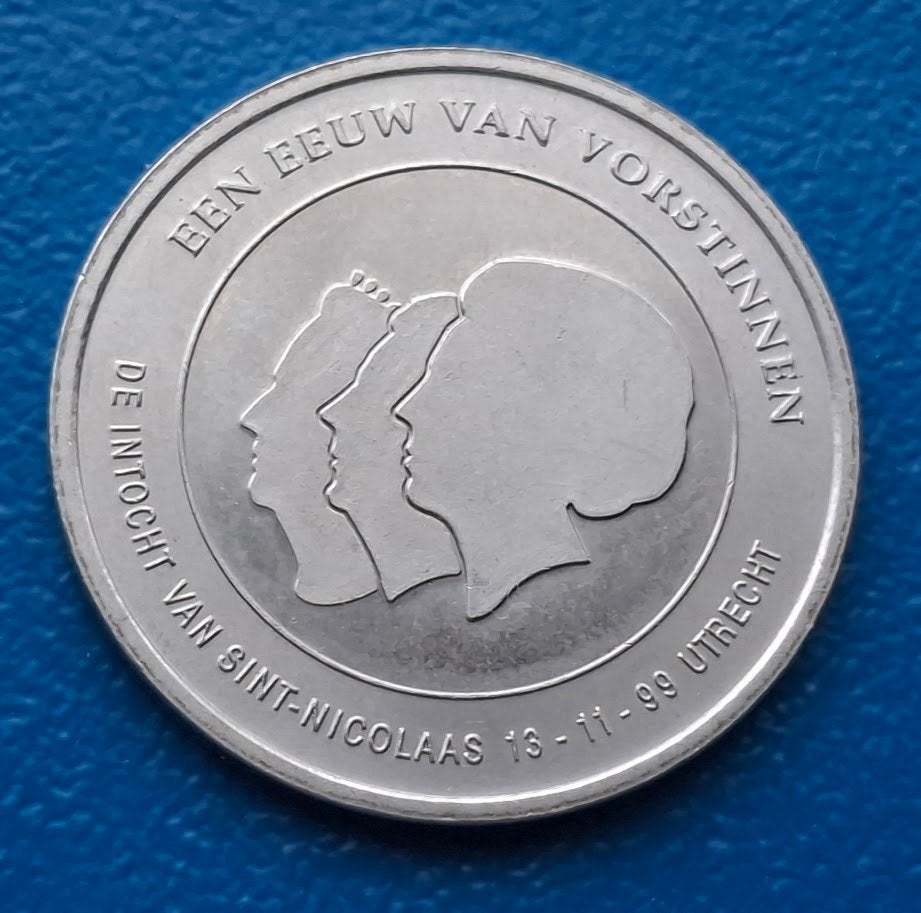 Penning KNM Een eeuw van vorstinnen 1999, Postzegels en Munten, Verzenden, Overige materialen, Nederland