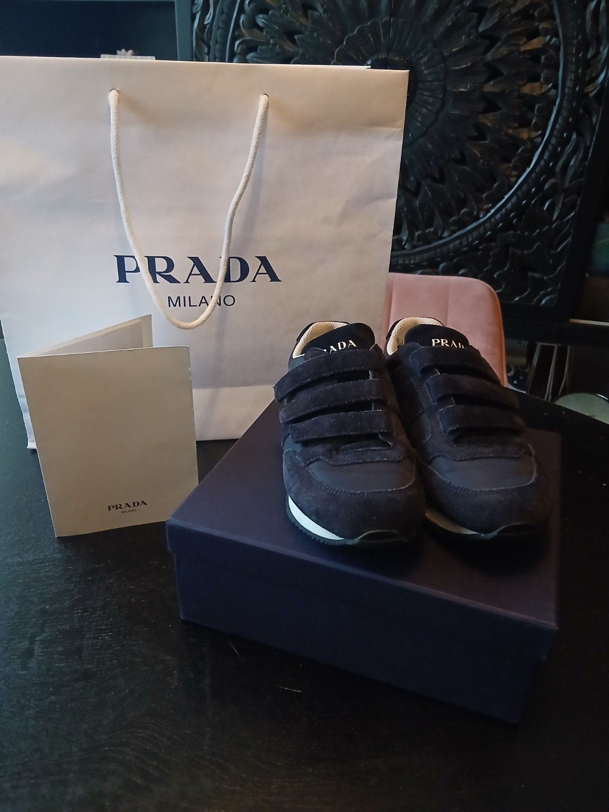 Prada sneakers donkerblauw maat 32 met klittenband, Schoenen, Ophalen of Verzenden, Zo goed als nieuw, Jongen