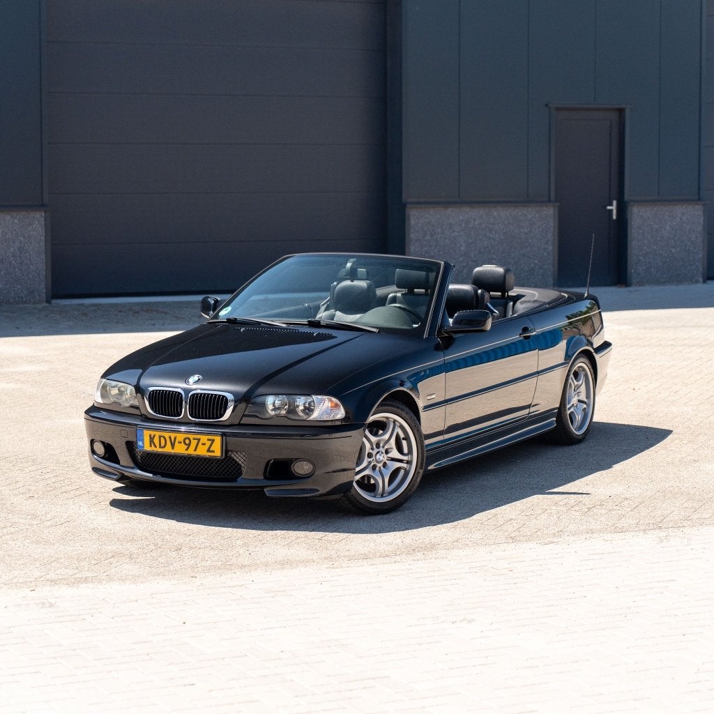 BMW E46 320ci Cabrio | M-Sport | Leder | Alarm | Shadowline, 2171 cc, Achterwielaandrijving, Zwart, Cabriolet