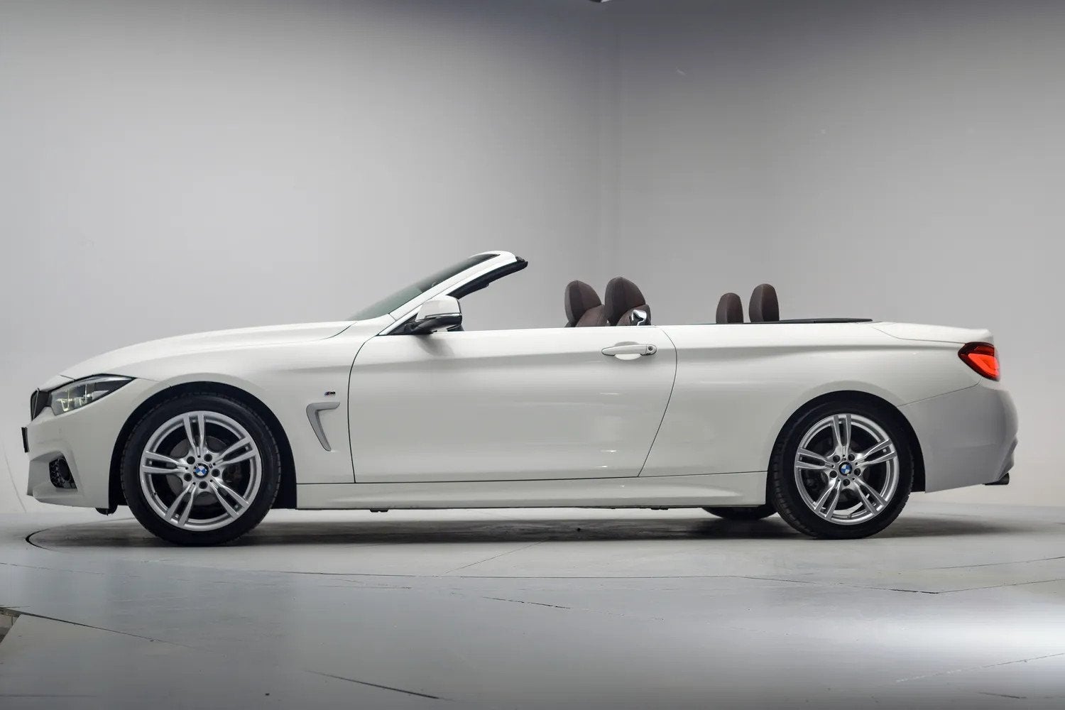 BMW 4 Serie CABRIO 420i M Sport High Executive Aut. [ Camera, Auto's, Automaat, 1998 cc, Gebruikt, Cabriolet