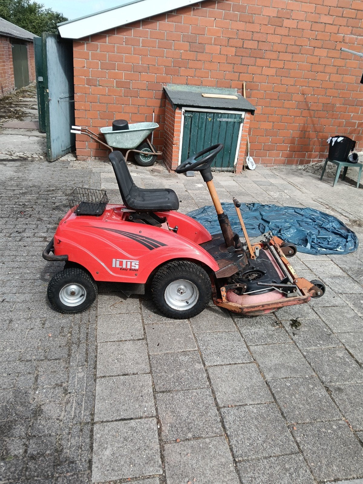 iltis  zitmaaier met Briggs & Stratton 12.5 HP motor, Ophalen, Cirkelmaaier, Otus, Gebruikt