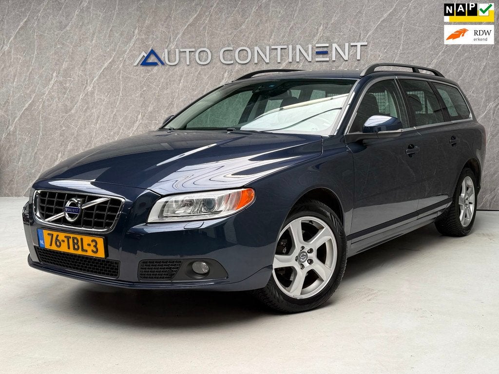 Volvo V70 1.6 T4 Limited Edition / NAP / Onderhouden / APK, Auto's, Volvo, Gebruikt, Zwart, 4 cilinders, Blauw