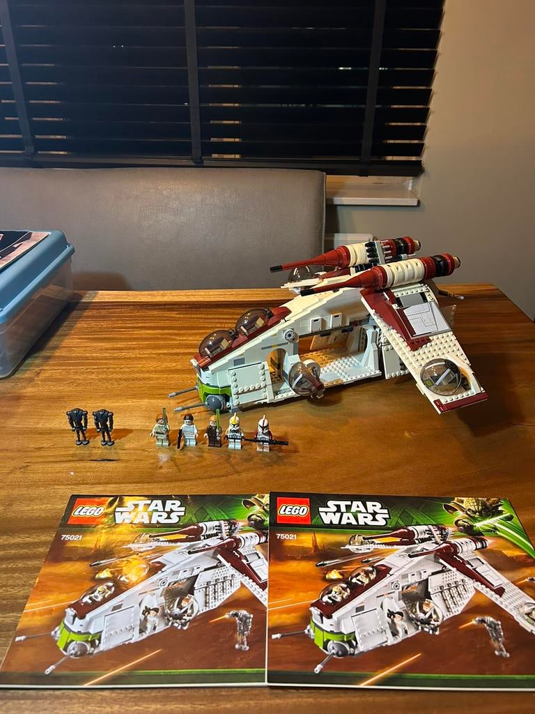 Lego set 75021 republic gunship compleet met poster, Star Wars, Lego, Ophalen of Verzenden, Zo goed als nieuw