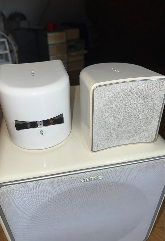 Jamo i300 met iPod Dock en Afstandsbediening, Audio, Tv en Foto, Gebruikt, Ophalen of Verzenden, Complete surroundset, Minder dan 60 watt