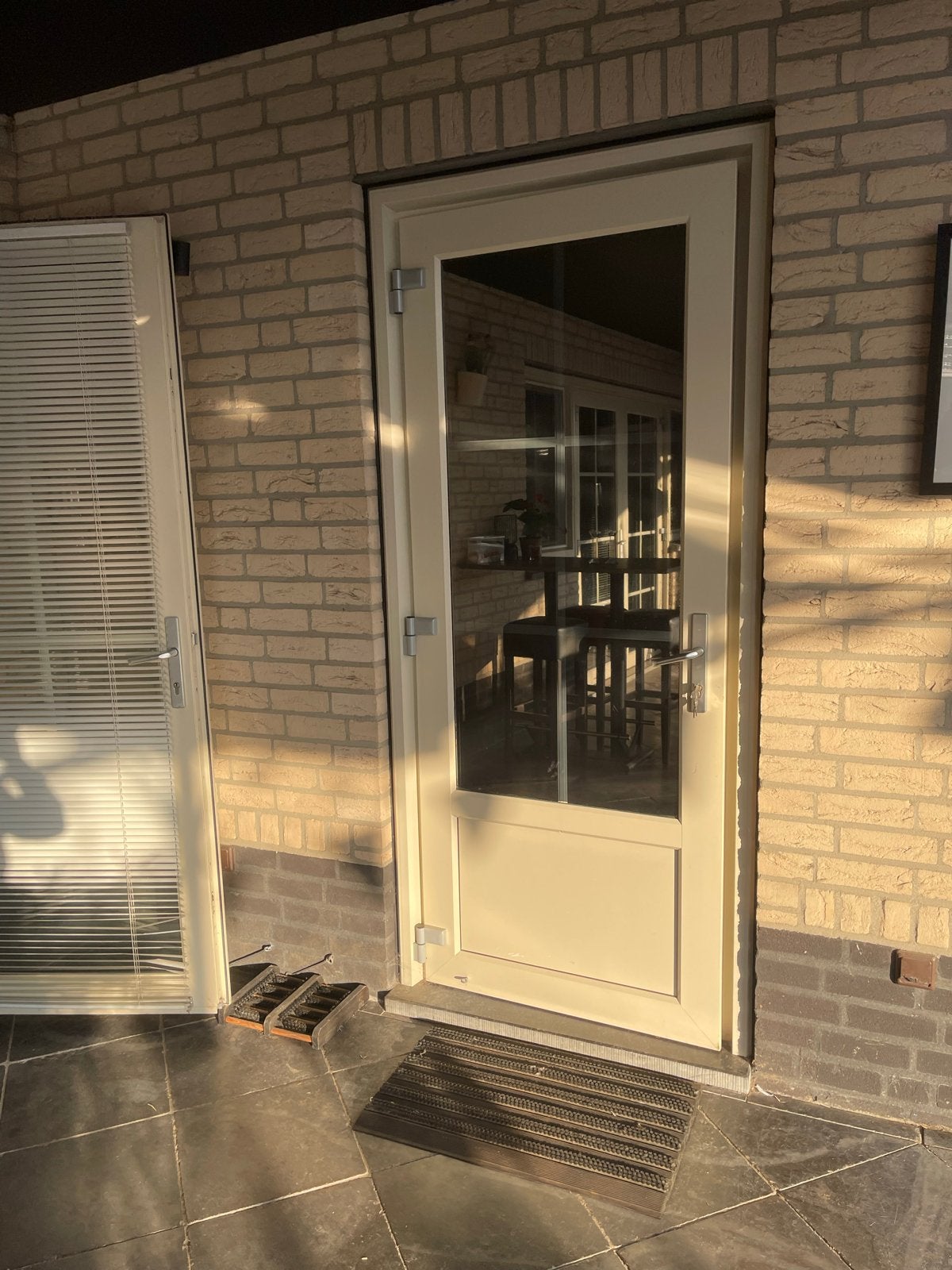 Dubbele deur met dubbel glas en vliegenhor, Ophalen, Gebruikt, 120 cm of meer, 200 tot 215 cm