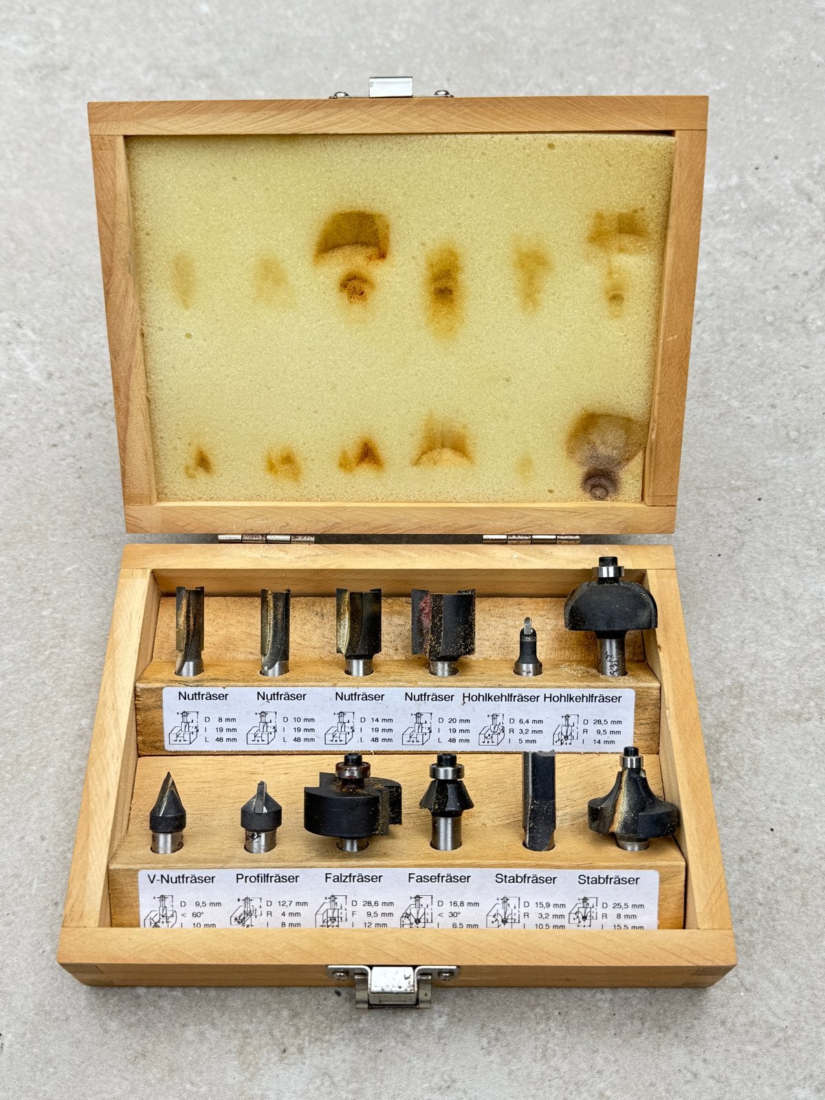 Metabo Houtfreesset 2 sets (31010 & 31018), Doe-het-zelf en Verbouw, Gereedschap | Freesmachines, Ophalen of Verzenden, Gebruikt