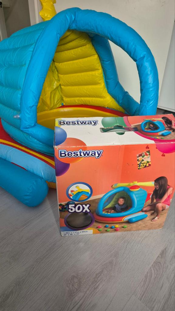 Bestway Opblaasbaar Speelcentrum met Ballenbak, Ophalen